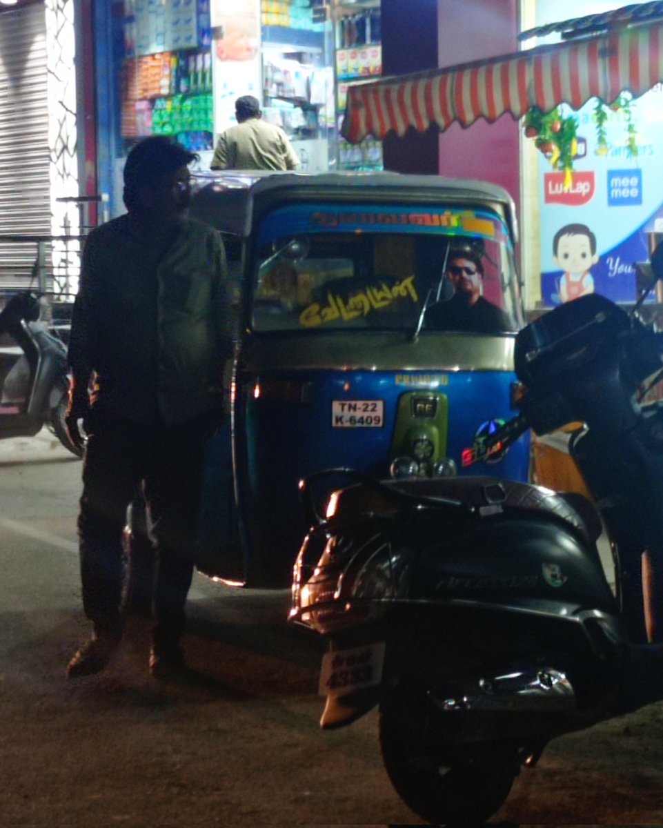 Namba #Vettaiyan 🤩

Saw this Auto and Auto driver anna at Chengalpet!

Offline Fans >> 

#Thalaivar171 #Jailer2 #Rajinikanth𓃵