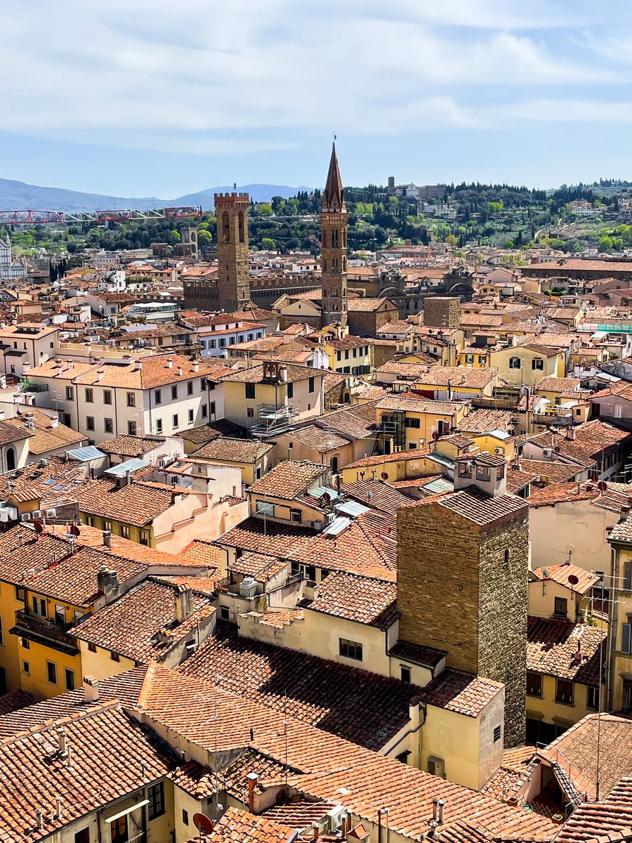 The roofs of #firenze #italia 

#italy #florence #santamariadelfiore #cathedral #cattedrale #basilica #duomo #piazzadelduomo #toscana #tuscany #tuscanylovers #roof #tetti #brunelleschi #traveling #florenceitaly #view #architettura #cityphotography #cityscape #panorama