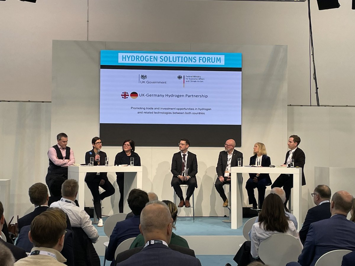 Engaging session with panel discussion at <a href="/EworldEssen/">E-world energy & water</a> with @BMWK's Dr Jürgen Friedrich, NRW.Energy4Climate and key industry stakeholders about progress on the 🇬🇧-🇩🇪 #hydrogen cooperation, focusing on the important role of trade, investment and close industrial collaboration.