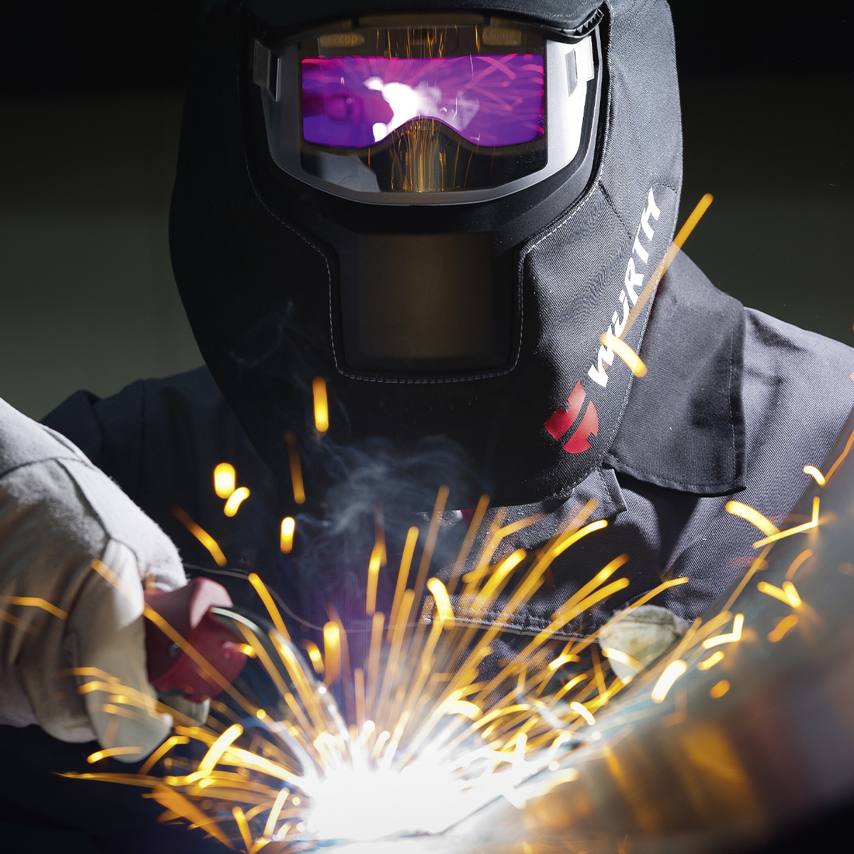 Vous cherchez des produits vous assurant des travaux de #soudure précis et sécurisés ? 💪🔧 Découvrez notre gamme complète de postes à souder, d'accessoires, de consommables et d'équipements de protection individuelle 👉 fcld.ly/k0wkbco