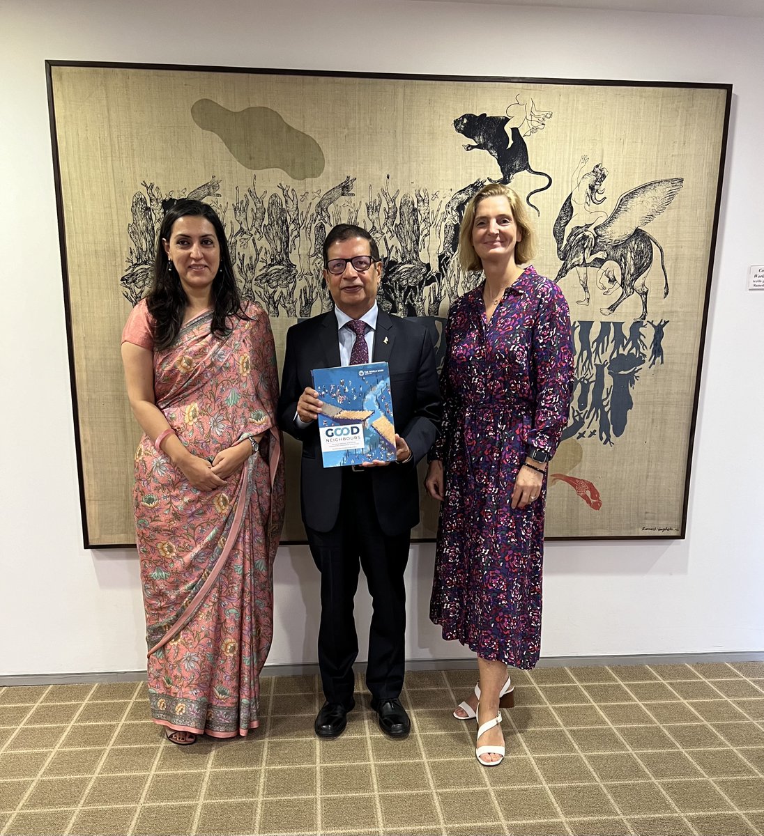 It was a pleasure to meet w/ @DrShankarSharma again to discuss advances in #regionalcooperation in #BBIN in electricity trade, #tradefacilitation, #digitalpayments and people-to-people contacts. We discussed the role of sound economic analysis to underpin reforms. @mandakinikaul