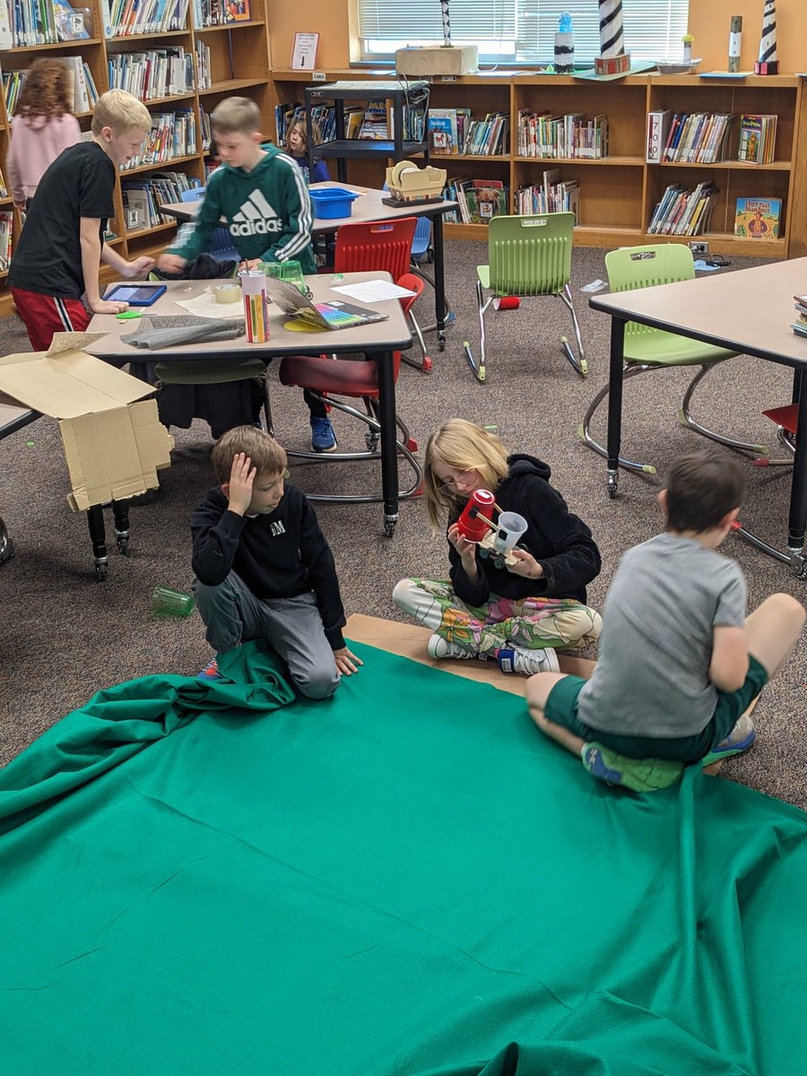 Mrs. Pyles (of books!📚📚) tweet media