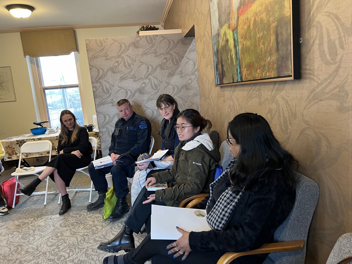 Globaltieskzoo's tweet image. We admire the strength and dedication of all who work every day to eliminate the horrors of human trafficking. Thank you to the local  leaders who engaged with this @StateIVLP group and commit themselves to making our community a better and safer place for all. 
#ExchangesImpact