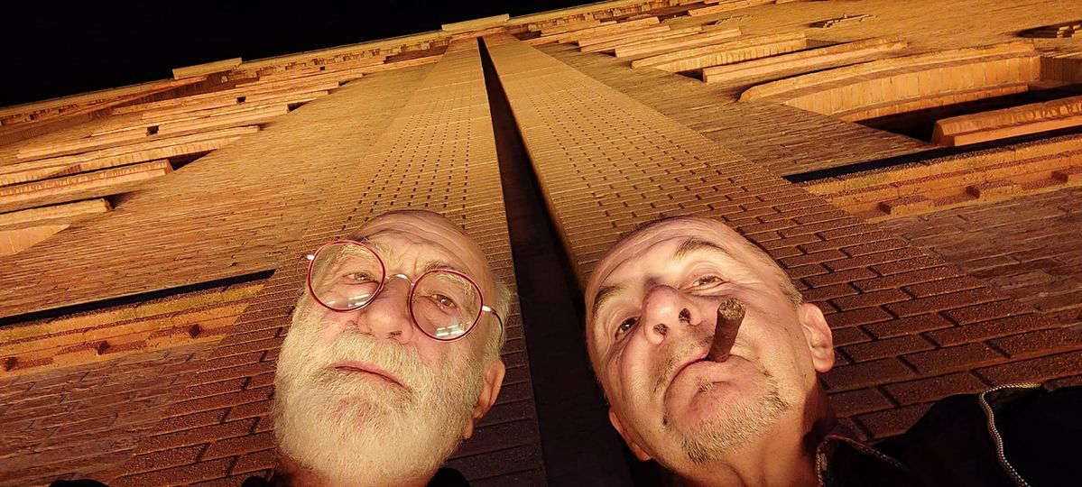 epigeneticart's tweet photo. JAZZ, POETRY AND SO
Lovere (BG, Lago d'Iseo), 24 febbraio, ore 21.
Stagione dei Concerti dell'Associazione Luigi Tadini ETS: nel Salone ottocentesco una serata musicale con il poeta Giovanni Fontana e Umberto Petrin al pianoforte.
In collaborazione con “Le 2 Rive del Jazz”. https://t.co/sQQEyVkflN