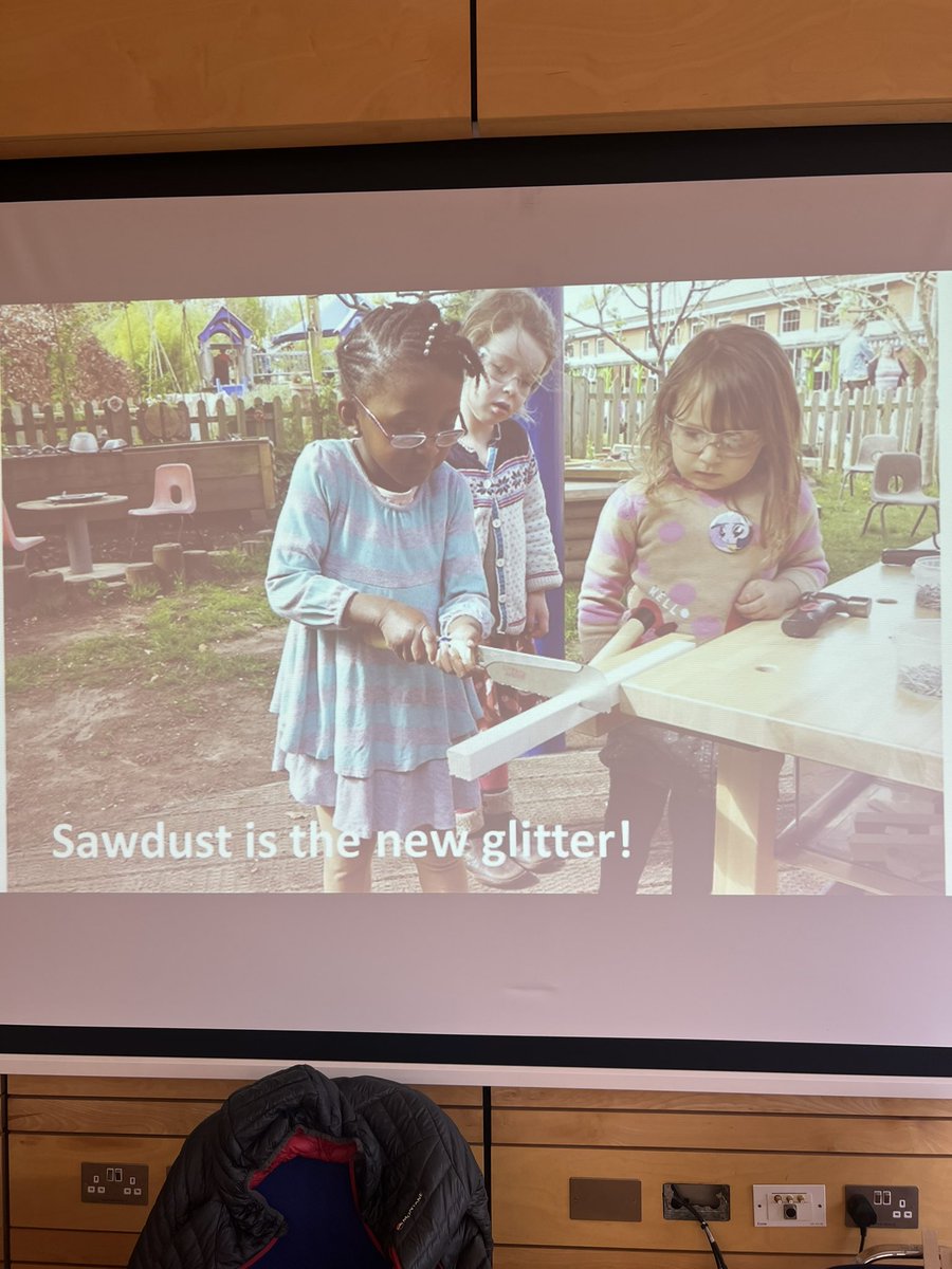 Lisa Clarke tweet media