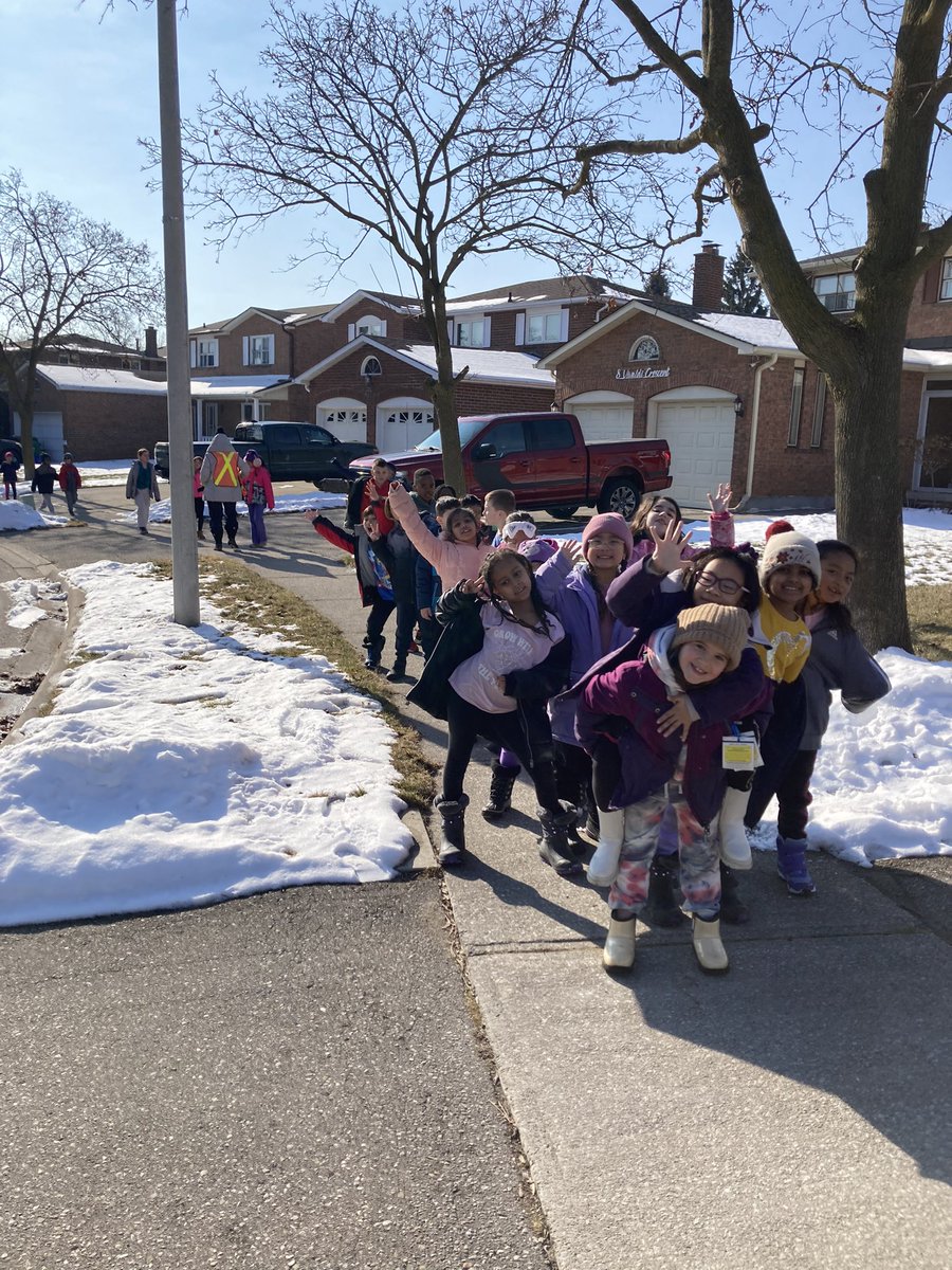 Mrs. Ginn BFA tweet media