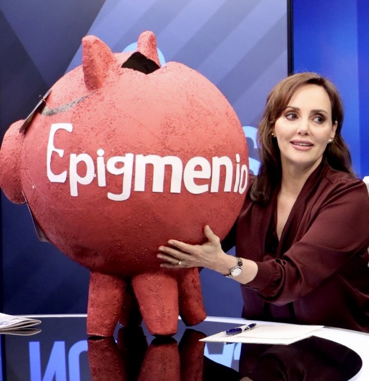 LillyTellez's tweet image. Hoy fue Epigmenio al programa de Ciro, le toca pase de lista contra la corrupción de morena.

Epigmenio Ibarra: PAGA 🐷

Debes 150 millones de pesos a los mexicanos.
¡Basta de tus privilegios a costa del pueblo!