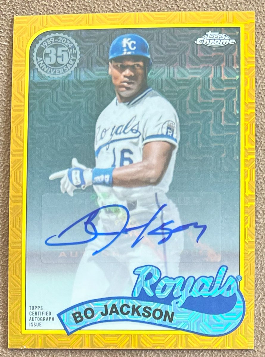 Gametime_Cards's tweet image. My multi-year #Topps #SilverPack drought is finally OVER!👏😊

#BoJackson #BoJacksonCards #ToppsChrome #Gold #GoldRefractor #Royals #KansasCityRoyals #GoldParallel #ToppsBaseball #ToppsFlagship #Topps2024 #BaseballCards #HOF #thehobby #bojackson34