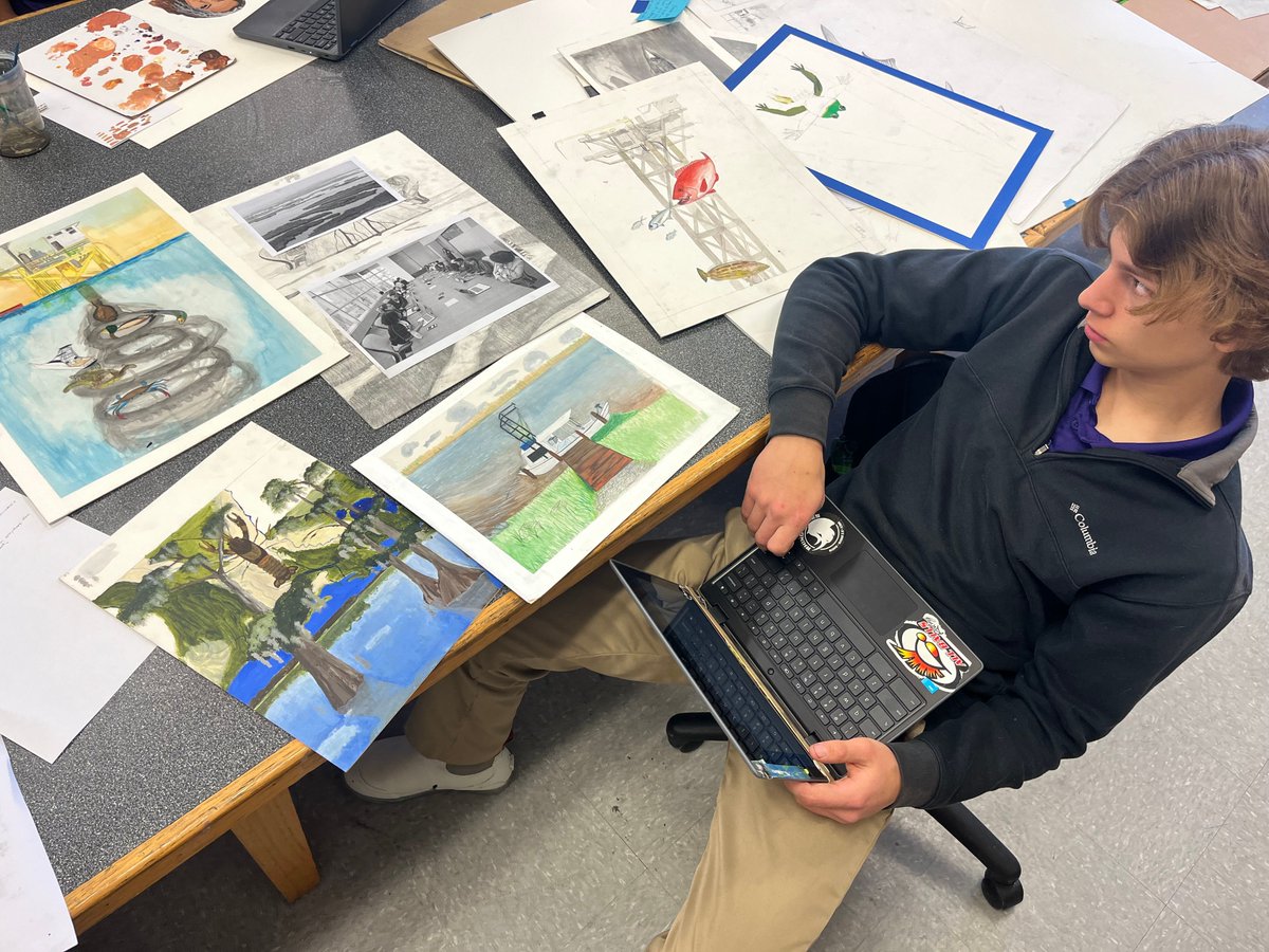 msa_w's tweet photo. Students in the AP Drawing and 2D classes are wrapping up their final assessments. Each student is focused on creating a collection of 15 artworks based on their chosen theme. It's impressive to see students reflecting on their work. #TalentedArtists #SelfReflection #AP #MSAWest https://t.co/rsVVb2GJOd