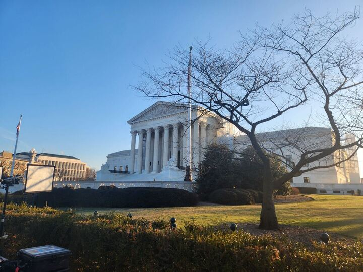 actonclimateUS's tweet photo. Happening now: polluters and their allies in Congress try their multi-pronged attack against the @EPA to delay the regulation of air pollution that has catastrophic impacts on the health before the Supreme Court — a 🧵 #ActOnClimate https://t.co/GUd6jG9eYT