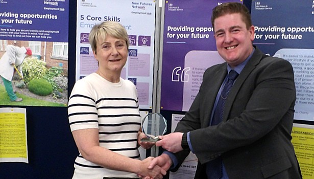 ⭐Outstanding Achievement Winner – Sonia Davies⭐ Sonia, Prison Employment Lead at @HMPPrescoed ,was recognised for her commitment and passion to improve employment outcomes for prisoners through her Unlocking Retail & Logistics event. It received amazing feedback all-round!