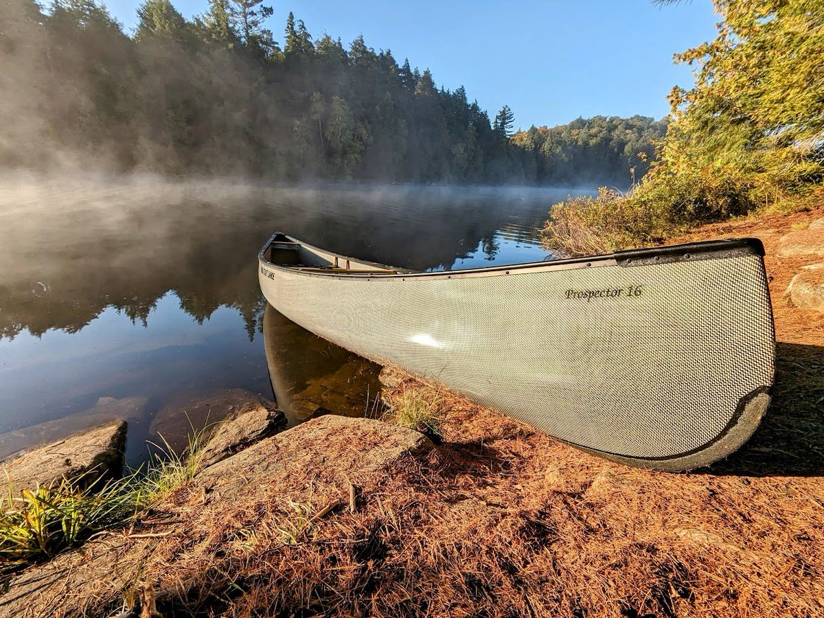 Really missing camping season these days, even with the super mild Winter we had it's felt like forever since I've paddled. Late last year I picked up this wicked cool special edition Prospector from <a href="/NovaCraftCanoe/">Nova Craft Canoe</a> and I can't wait to take it on some bigger trips 🛶