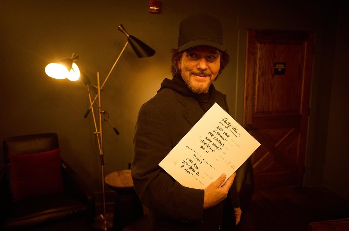 Danny Clinch tweet media