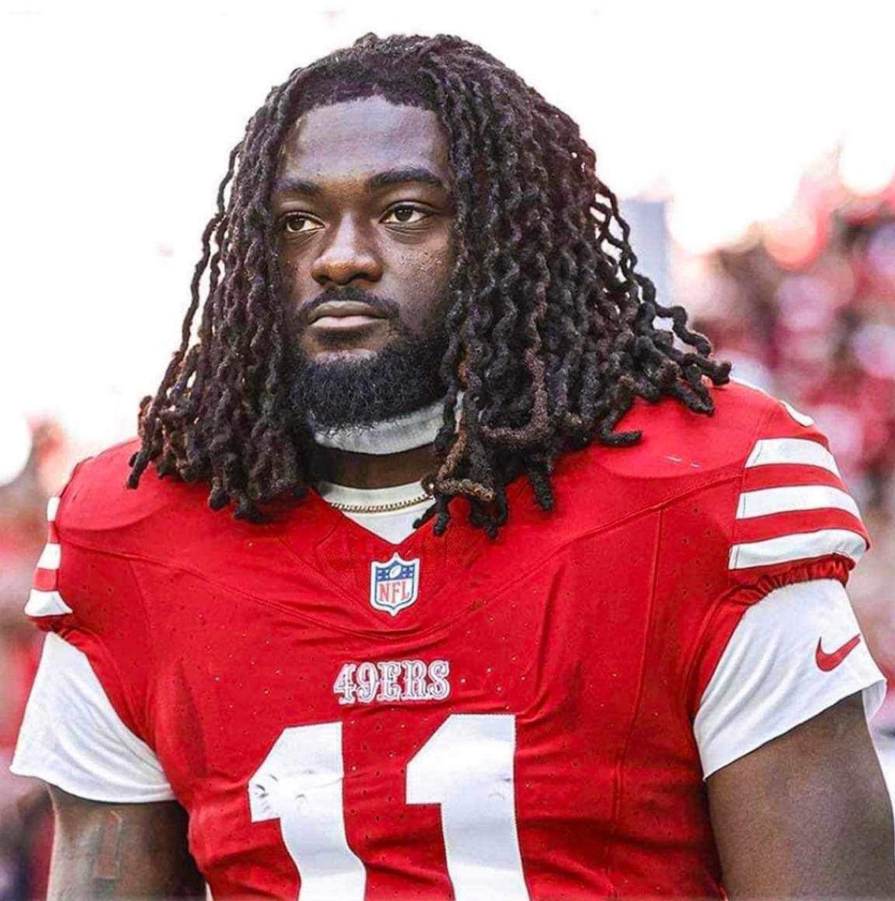 GG404N_WsAAvLno.jpg:large