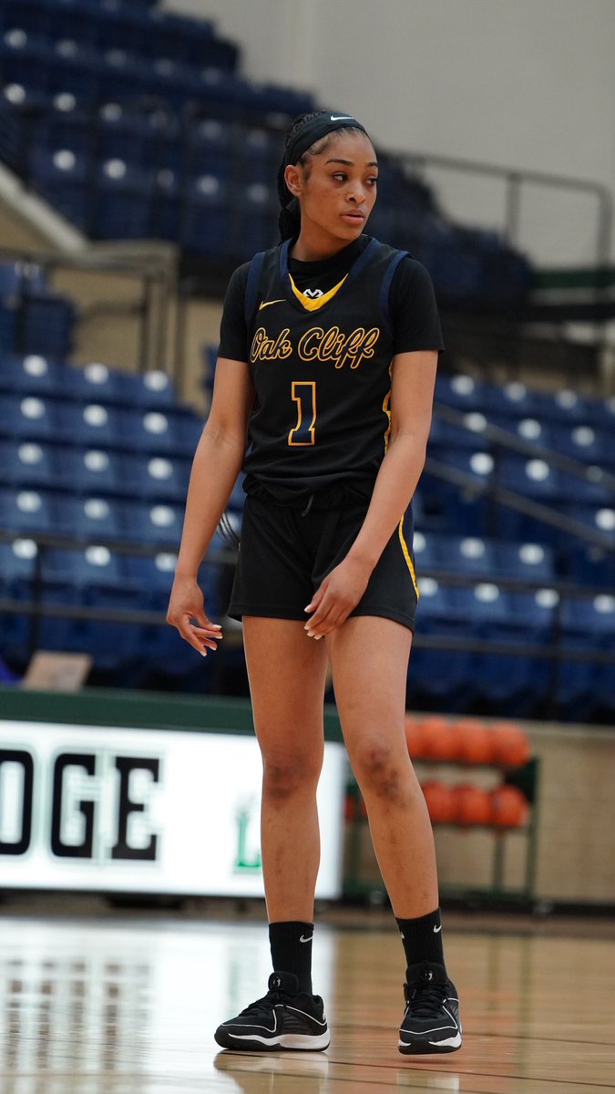 FaithFamilyAcad's tweet photo. 🏀👏🏼🦅 Congratulations to our Lady Eagles for a great season and being UIL 4A II Area Champs 🏆. We are proud of our student athletes and coaches for all their hard work and dedication. Let’s Go Eagles‼️
#WeGotThisFFA #3elvr #dallasschools #oakcliffschools https://t.co/N2S9NZL4oy