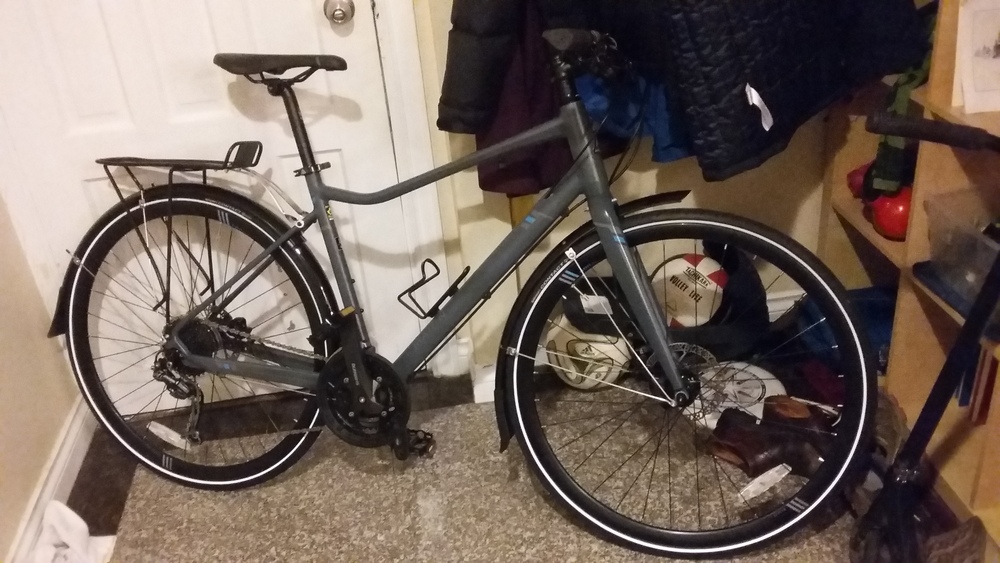 Project529VAN's tweet photo. Stolen from bike rack outside the Honey Salt restaurant and Marriot Hotel. Last seen on Feb 17th. Reported to police. https://t.co/Z7FGNVSYyy @VancouverPD @Project529BC @Granvillecpc1 @WECHCPC @MVTP_WCPC @TransitPolice https://t.co/6h8hmJw0SK