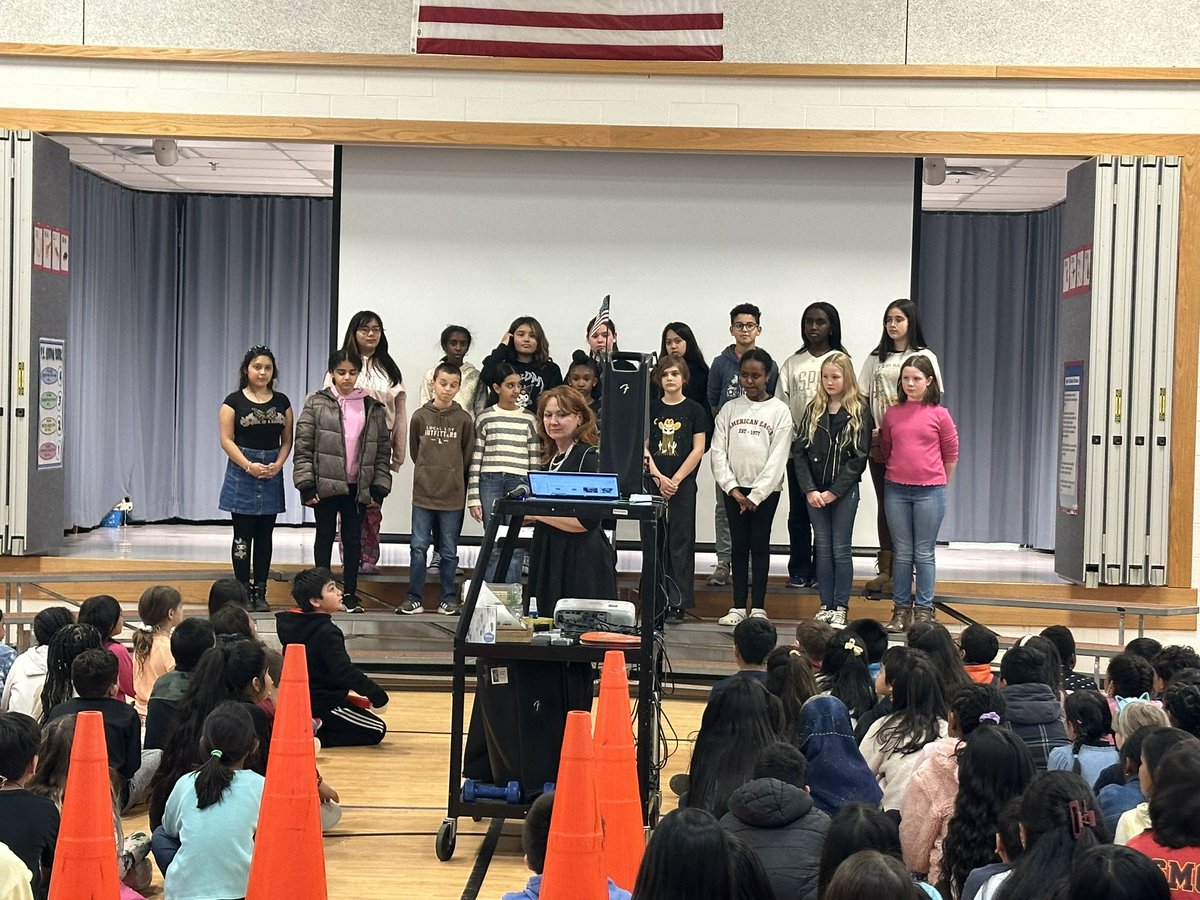 Julie Wines tweet media