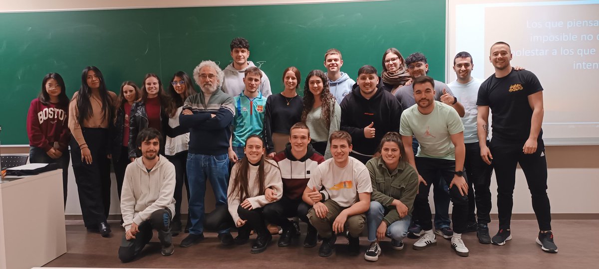 Red Navarra de Aprendizaje y Servicio Solidario (@redayssnavarra) on Twitter photo Hoy hemos estado de formación en la <a href="/UNavarra/">UPNA - Universidad</a> con un animoso grupo de Magisterio, grupo de tarde, en la asignatura Didáctica de la literatura infantil y juvenil (DLIJ). Hoy hemos estado de formación en la <a href="/UNavarra/">UPNA - Universidad</a> con un animoso grupo de Magisterio, grupo de tarde, en la asignatura Didáctica de la literatura infantil y juvenil (DLIJ).