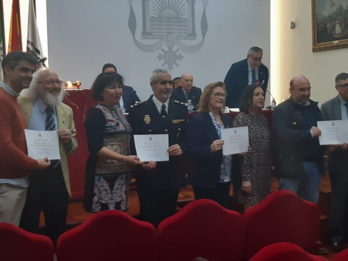 Nuestra tertulia a recibido un acto de agradecimiento por colaborar con la acción social del ateneo