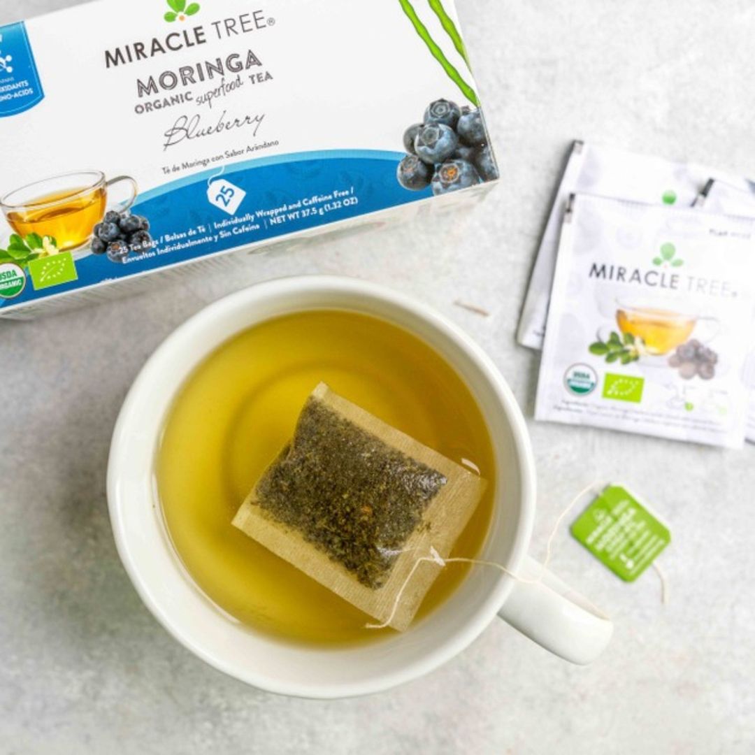 Miracle Tree's Original Moringa Superfood Tea presents a delightful blend, crafted from premium organic dried Moringa leaves. This esteemed winner of the 2015 Great Taste Award impressed judges with its refreshing taste and clean finish, enticing you to take another sip!
#Urthbox