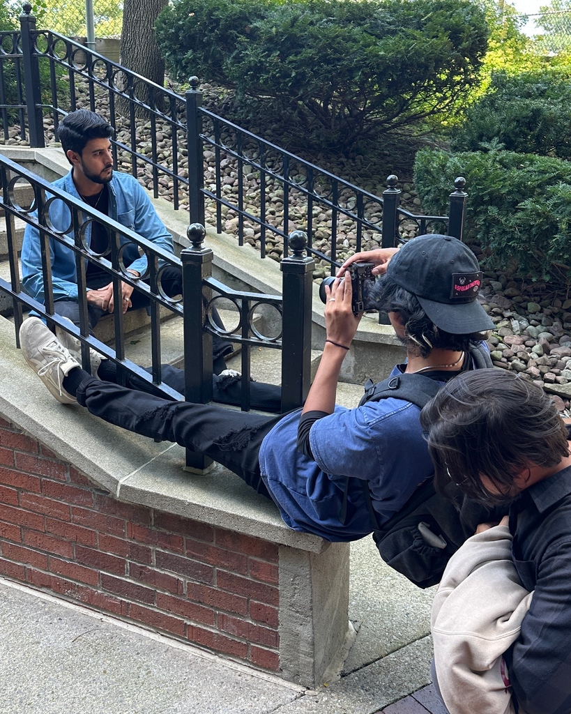 VyrusCo's tweet photo. Get yourself a human tripod like itsxndr 😈
#vyrusco https://t.co/jQDF2oAUfc