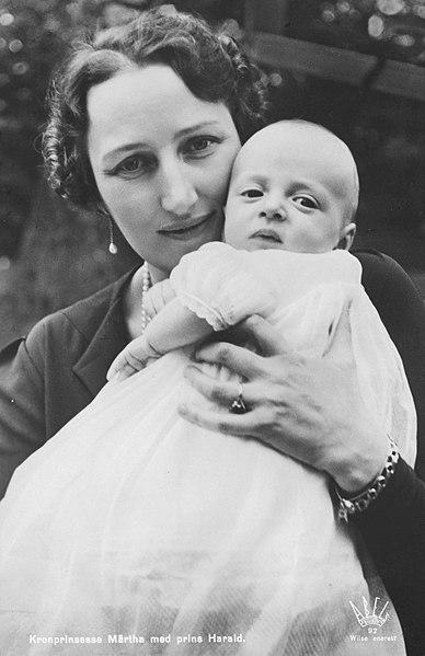 KathelijneVL's tweet photo. ๐ณ๐ด๐โ๏ธ 21 february marks the birth of King Harald V of Norway. More about him @ https://t.co/QzIYX3CGnG
#Norway #royalhistory #royalfamily #Bdays https://t.co/m70Sy89jwb