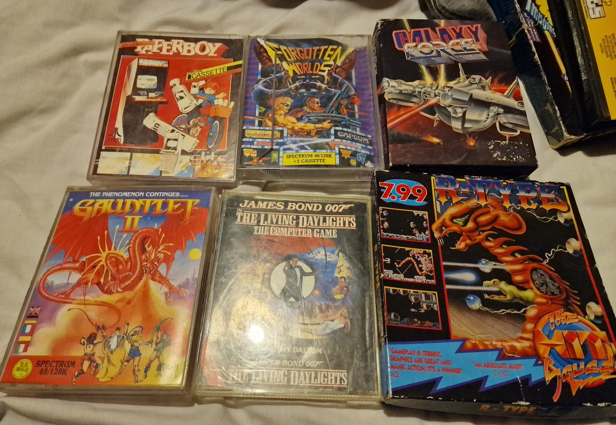 GamersPardise's tweet photo. So this is the games that came with my Spectrum ZX +2 that I got today.
There are some really good games in this lot. Which are your favourites out of them?
#spectrumzx #retrogaming #SPECTRUM #retrogames #retrogamer #gamers #GamersUnite #80s https://t.co/bSnCkOrrF9