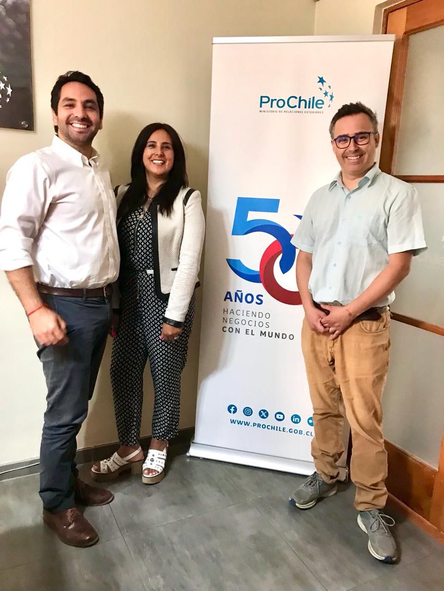 ♻️Para trabajar en conjunto y coordinar acciones internacionales, nuestro director se reunió con Soy Compostable, quienes fabrican productos de packaging compostable y biodegradable, utilizando materias primas de origen natural certificadas internacionalmente.