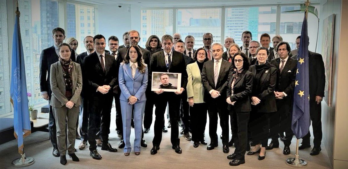Stavros Lambrinidis tweet media