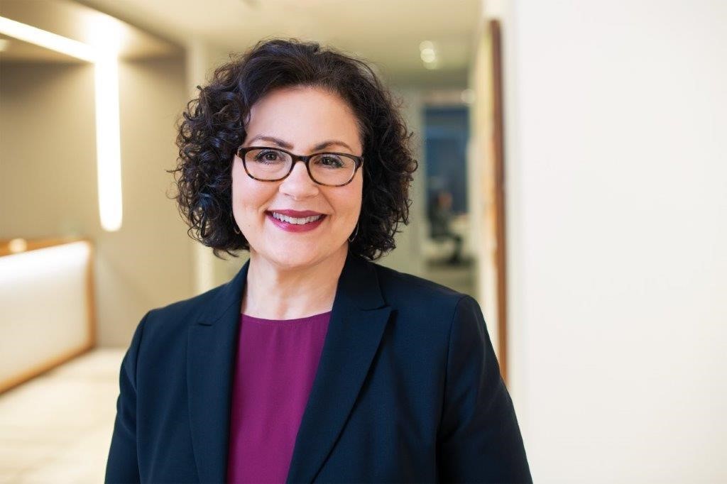 Allison Murdock (B.A. '83, J.D. '88) is the 2024 School of Law Alumni Award winner. Murdock currently serves as managing partner of Stinson LLP, one of the nation’s 200 largest law firms. Congratulations, Allison!