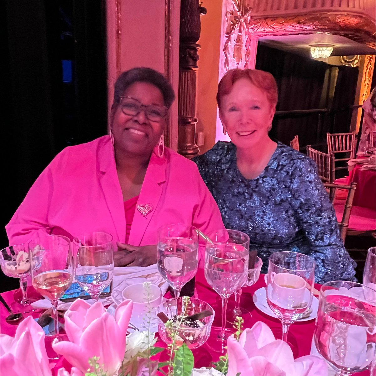 GrahamWindham's tweet photo. During the #diningwiththedivas event hosted by @ApolloTheater, members of our Graham Family came together to support the School Day Live program which provides performances and programs for students in K-12. https://t.co/dFxJrKzV6t