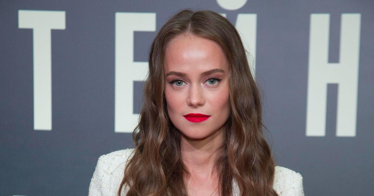 Starhit_online's tweet image. В начале февраля Гарик Харламов признался, что вновь одинок. Артист расстался с Катериной Ковальчук, спустя два года отношений. Поклонники расстроены крахом звездного союза, ведь пара намекала, что может в итоге стать семьей.

#катеринаковальчук #т...

vk.cc/cuQ8wp