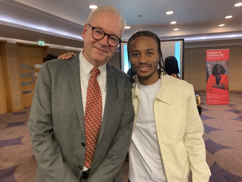 I am speaking at a Battersea Labour Party fundraiser sitting with the Mayor of London and the Shadow Foreign Secretary but really I am star struck to meet Fulham’s Bobby de Cordova Reid…