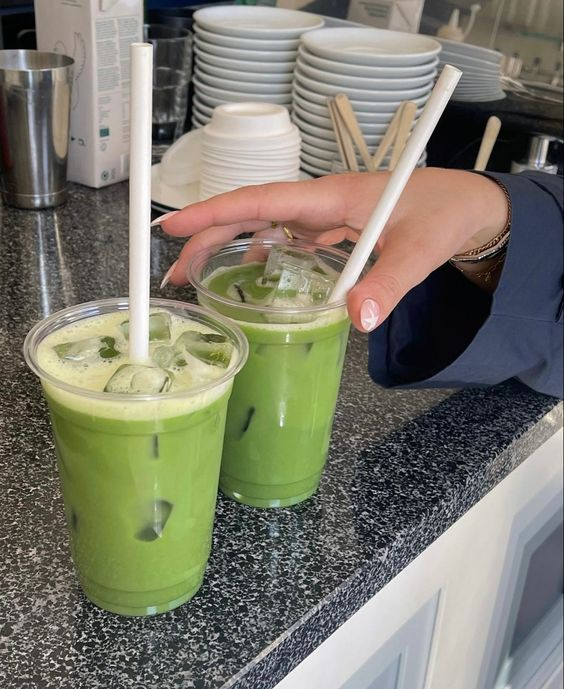 liIacdaisy's tweet photo. matcha girl https://t.co/NUzRGtpVDI