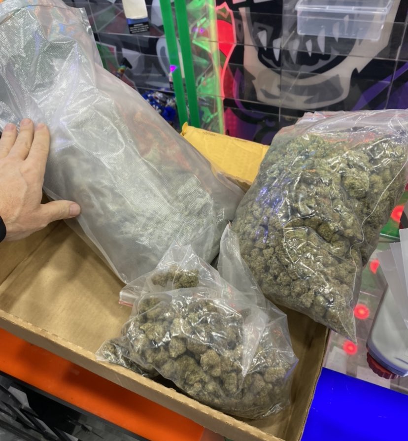 NYPD109Pct's tweet photo. Yesterday we inspected several Smoke Shops in Whitestone &amp; College Point with the Sheriff’s task force to ensure compliance with the law.

These inspections resulted in 2 arrests, 2 criminal court summonses, with an estimated $192,100 in penalties &amp; a large seizure of contraband. https://t.co/Y3X9GNSyAI