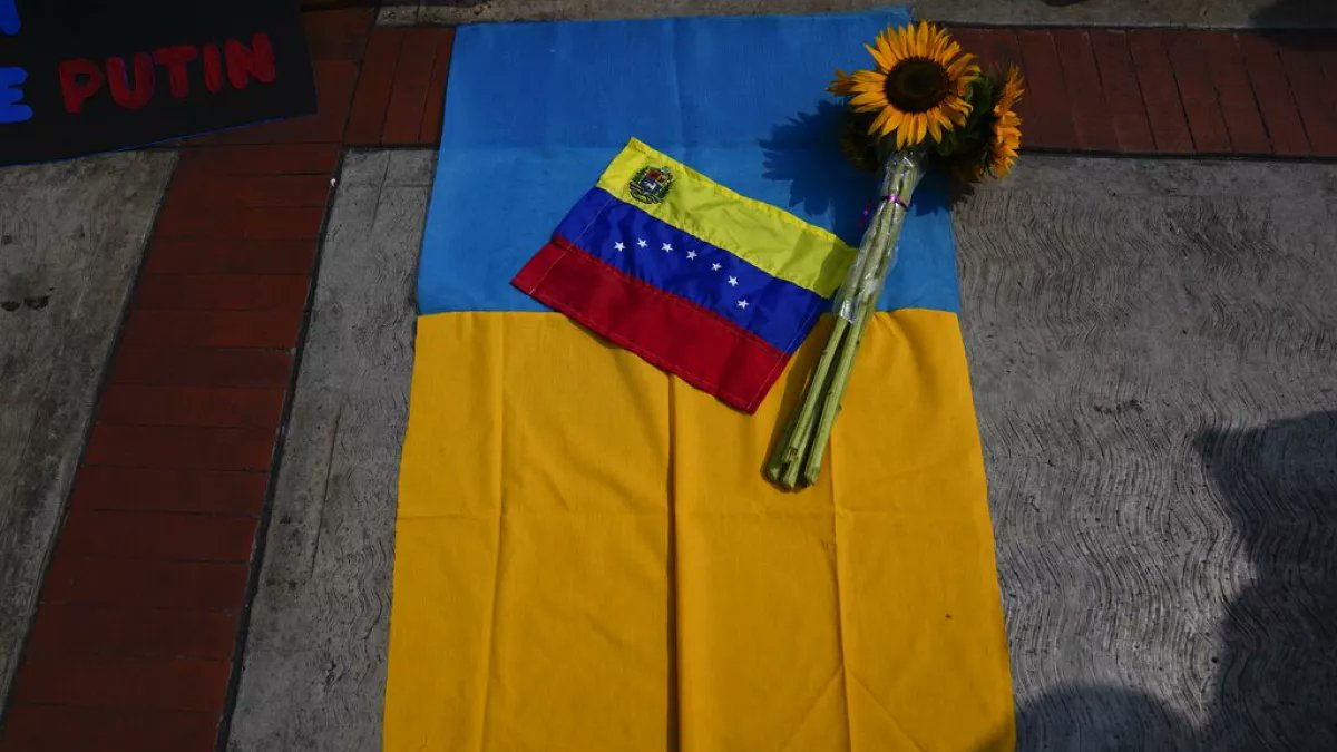 SIN24Horas's tweet photo. Una madre pide repatriar a hijo hispano-venezolano dado por muerto en combate de Ucrania.

#NoticiasSIN  #SIN24Horas  #AliciaOrtega   #Repatriado

https://t.co/pMPb1ohlMy https://t.co/8zRYwnRK47