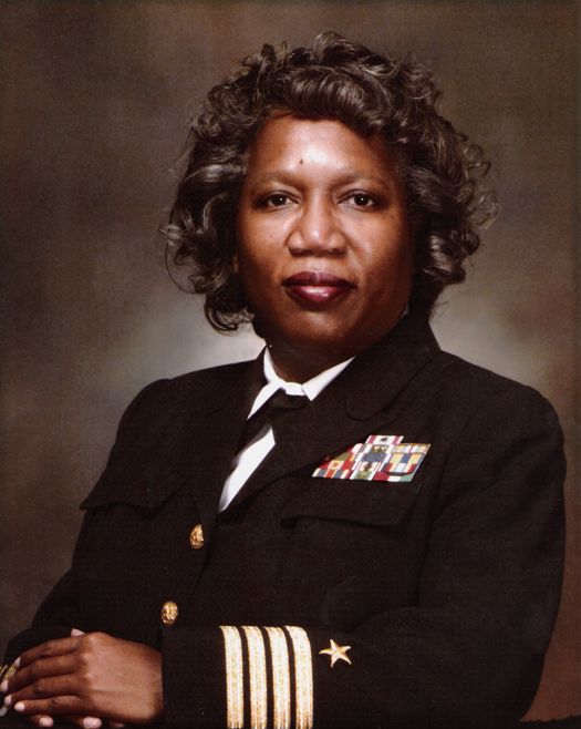 In honor of #BlackHistoryMonth, we want to highlight #Navy Capt. Gail Harris. 

She became the first woman intelligence officer in a Navy aviation squadron in 1973 and became the first black woman instructor at the Armed Forces Air Intelligence Training Center. #MilitaryHistory https://t.co/Yly0itRjpR