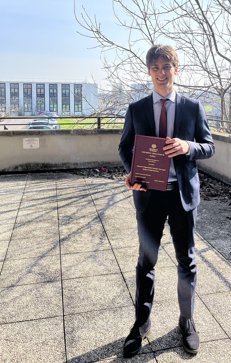 lab052's tweet image. Congratulations Davide Ruggeri on a fantastic #PhD defence! We are so proud of you and how much you have accomplished! #lab052 #photochemistry