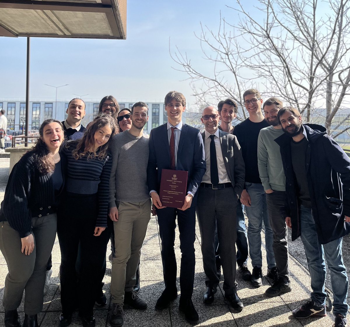 lab052's tweet image. Congratulations Davide Ruggeri on a fantastic #PhD defence! We are so proud of you and how much you have accomplished! #lab052 #photochemistry