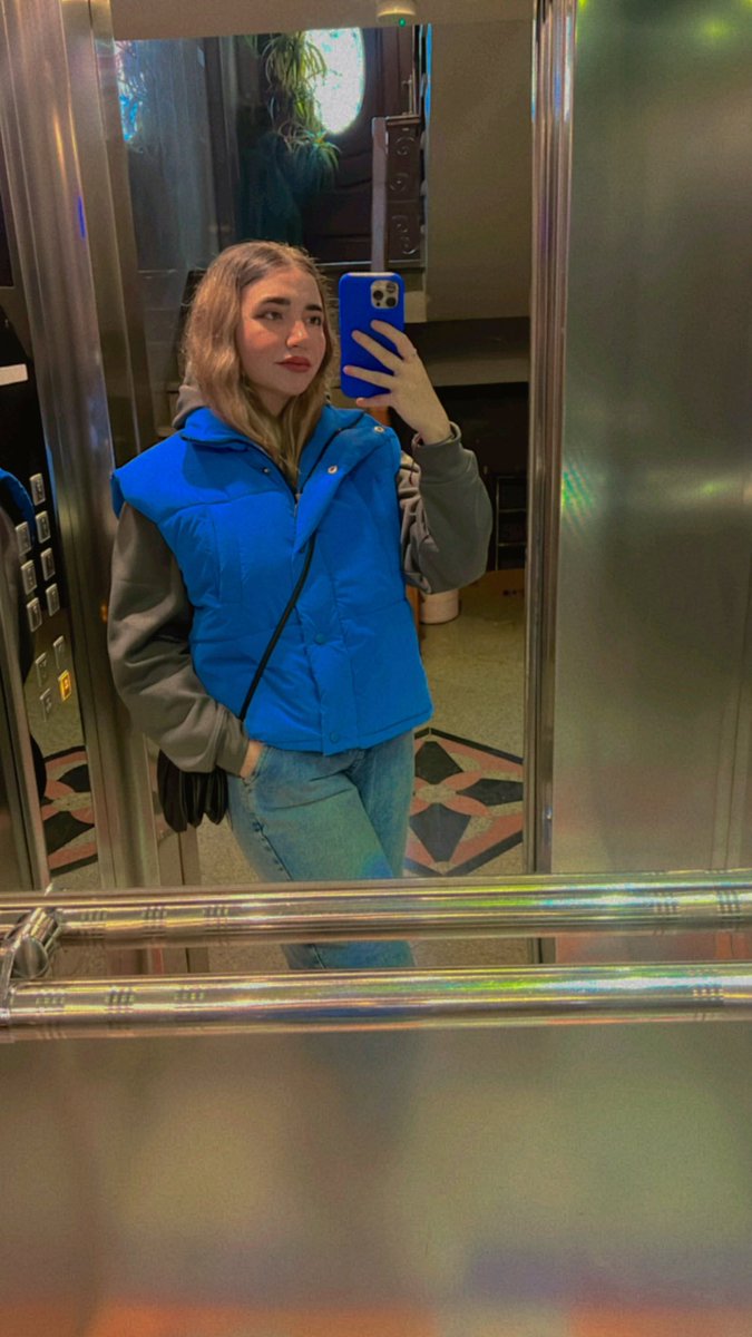 liliships's tweet photo. بریم دانشگاه🥶 https://t.co/d06VFS7sDI