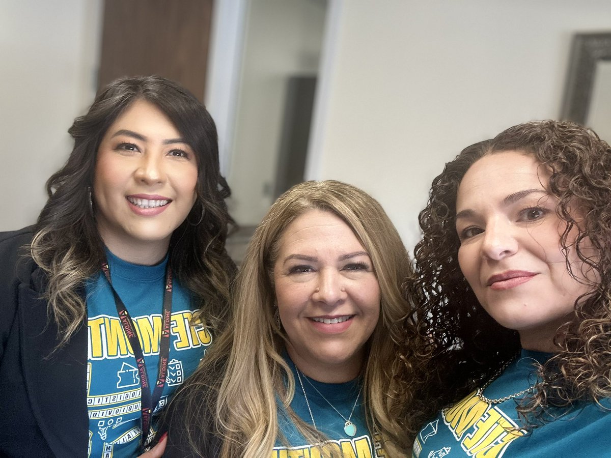 4romi_mirtha's tweet photo. Supporting #CTEMonth #CHAMPION @AldineCTE  @EducatorMar10 @erica_campa https://t.co/ROOSLJ4dBC