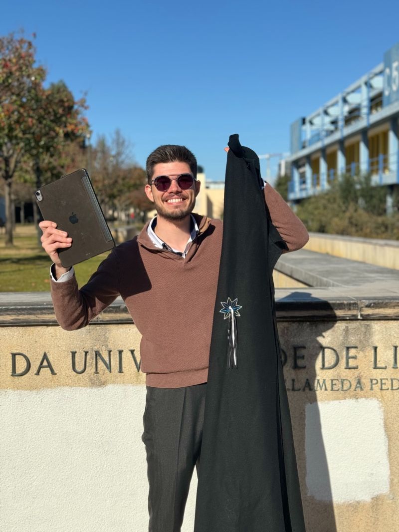 Very proud of our MSc and @EUErasmusPlus student Alexandre Fernandes that brilliantly defended his thesis on #ComputationalBiology at @cienciasulisboa and now he is starting exciting new adventures! Stay tuned!! @QMUL @QMULBartsTheLon @lasige