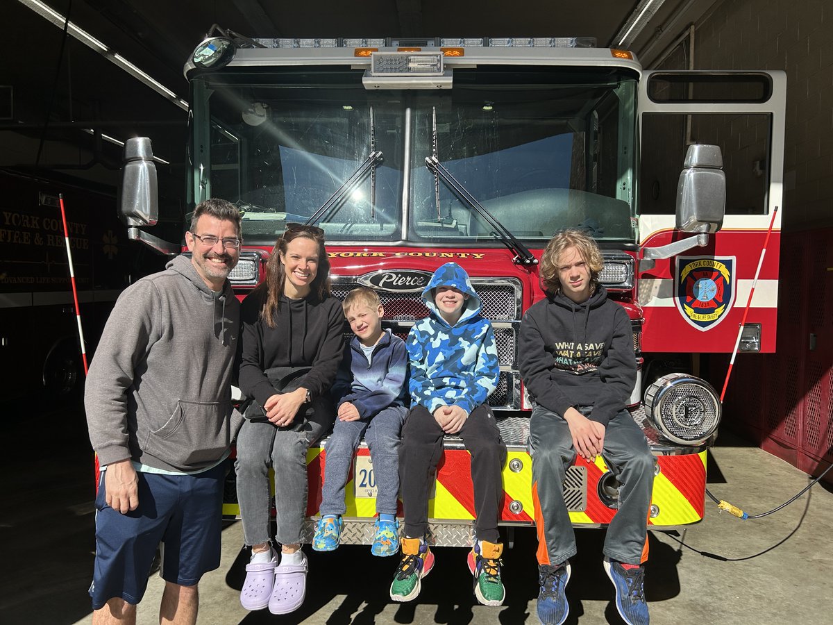 Seaford Ss celebrated VA Week of Kindness by spreading kindness with hidden notes throughout the building and were encouraged to complete a Kindness Challenge Bingo Board. Ss also spread kindness in the community by making cards and cookies for local police and firefighters.