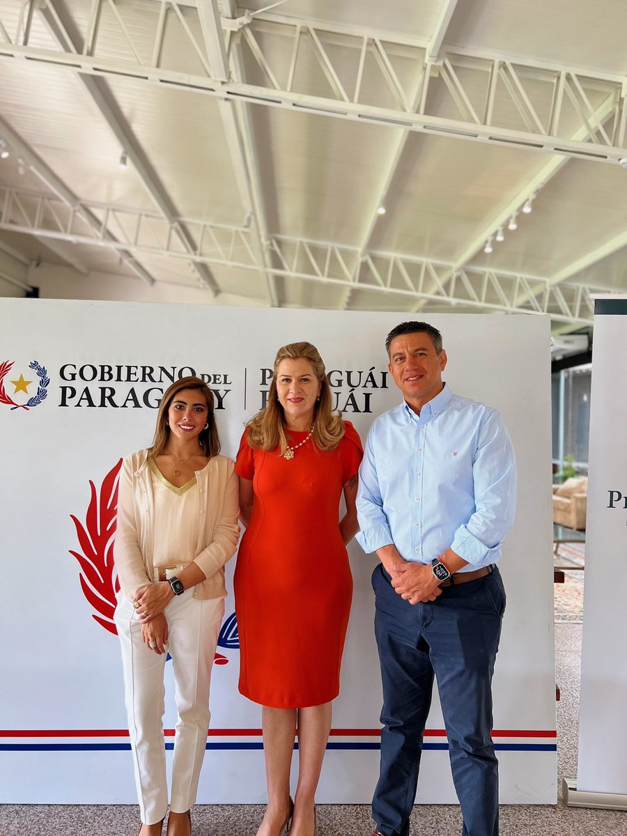 flotaboada's tweet photo. ¡Se viene una alianza para trabajar con el sector público y privado para atender las necesidades en cuanto al acceso a la salud de los jóvenes en todo el país! 🤩🇵🇾🤝🏻

#GobiernoDelParaguay
#CrecemosJuntos ✨
•
@SNJPy 
@msaludpy 
@mariatbaran https://t.co/o6vsFYUeMB