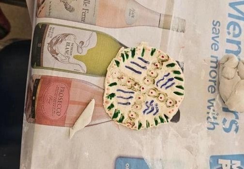 LearnLTTA's tweet photo. A day of family fun and crafts🎨 today we Clay Diya lamps as part of our 'Festivals around the World' workshops in Borehamwood.

We still have more fun activities ahead!

Book now!

https://t.co/yLhqFrPfnJ

 #free #childrenactivities #borehamwood #halfterm #craft  #art #family https://t.co/paOfTqZgrc