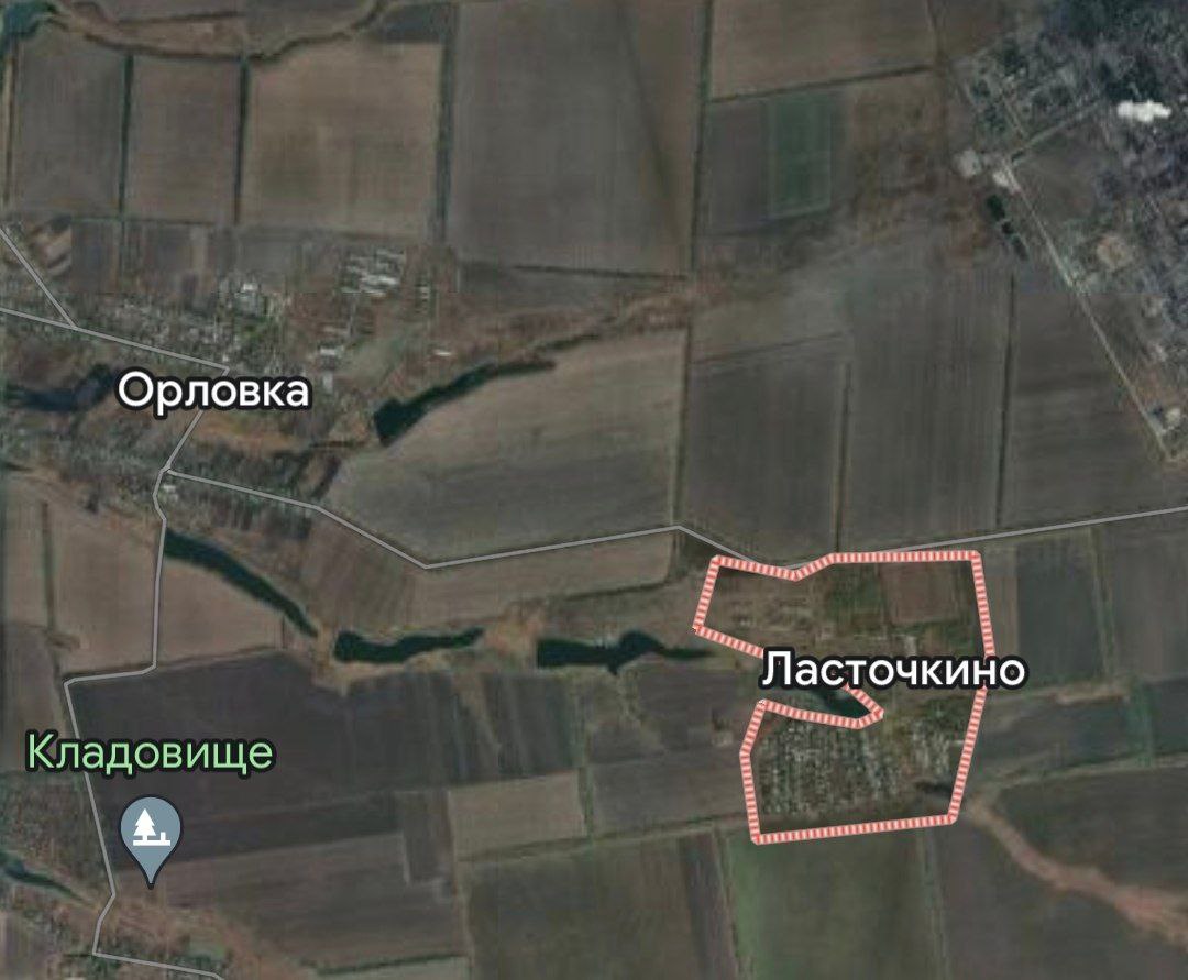 ArthurM40330824's tweet image. Half of Lastochkino near #Avdeevka came under the control of the Russian army. The #Ukrainian army is retreating to Orlovka, writes Military Observer