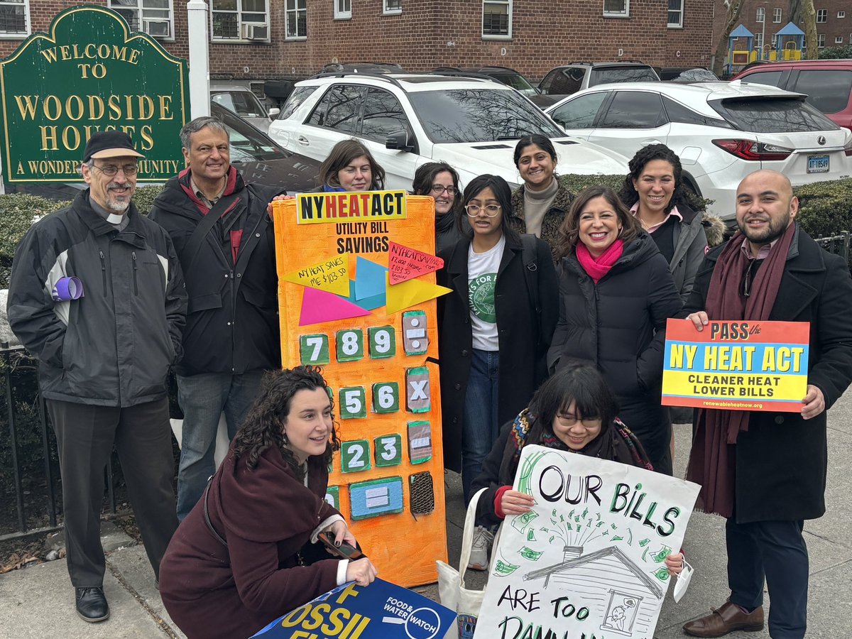 It's cold out here so we’re ready for some heat! The NY Heat Act! 🔥 I joined advocates at Woodside Houses to call for the passage of the NY Heat Act in our budget to lower energy bills, curb rate hikes, and fight climate change.