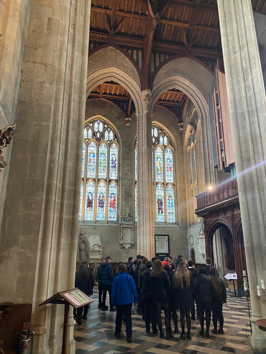 CNSRCT's tweet photo. Thanks to @NewCollegeOx for organising this fantastic trip to visit the college today. Our Year 11s were so inspired. To see one of recent leavers showing us around, really made everyone realise it is within their grasp. Thanks Abi! https://t.co/ZPRIjBeDP3