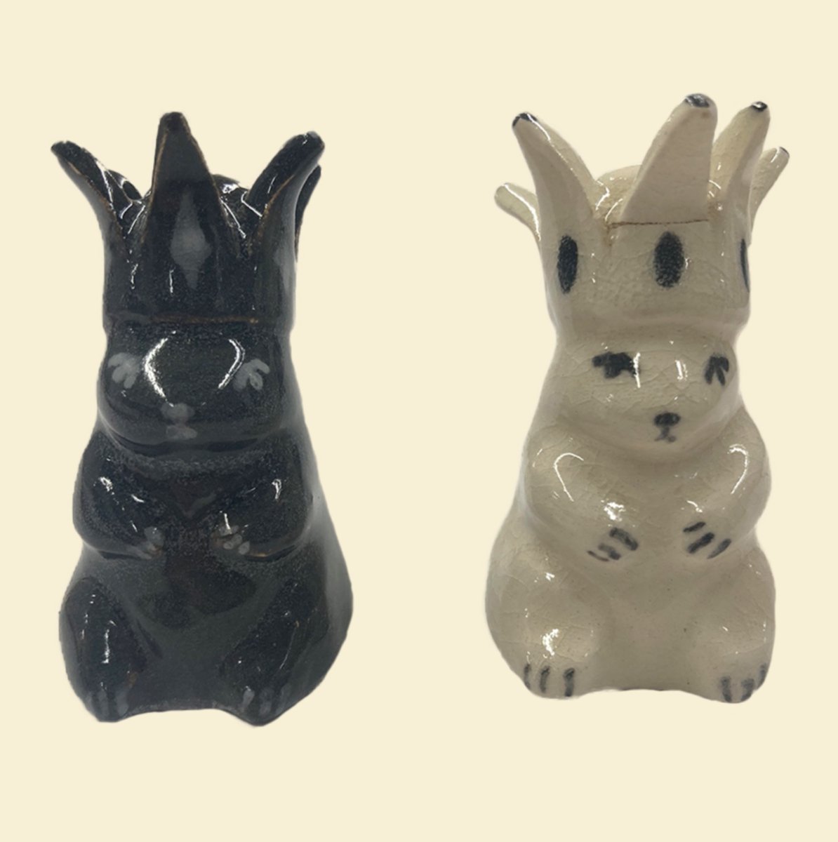 AiriTree's tweet photo. Bunny Ceramic Chess Set (pt 1) https://t.co/sNsqlOyQil