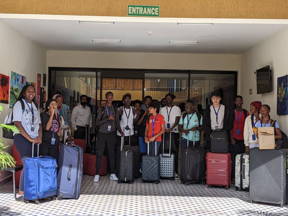 AmEugeneAnangwe's tweet photo. #AD: Lower Secondary students from @AcornsRwanda embark on a memorable campus exchange with their peers at Acorns International School Uganda! 🌍✈️ #GlobalEducation #CrossBorders #LearningTogether. For enquiries, call +250783830067 or email admin@aisrwanda.com now #AISRwanda https://t.co/Iu3oOdp9BP
